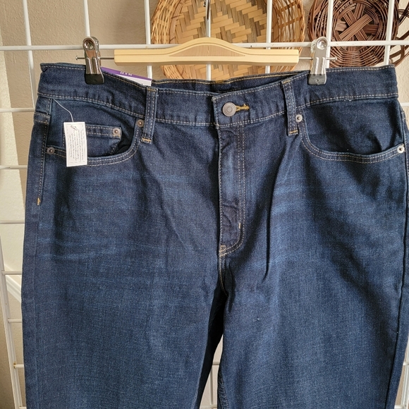 New Members Mark Straight Leg Jean - Picture 6 of 8